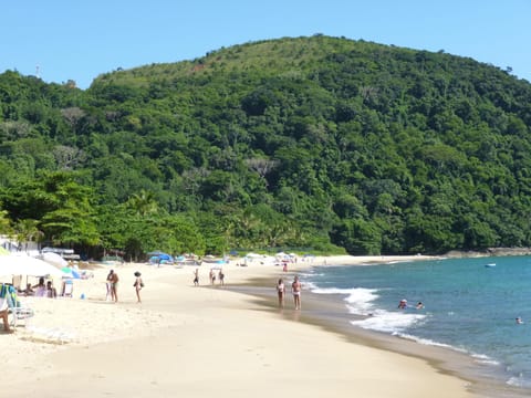 Beach nearby, sun loungers