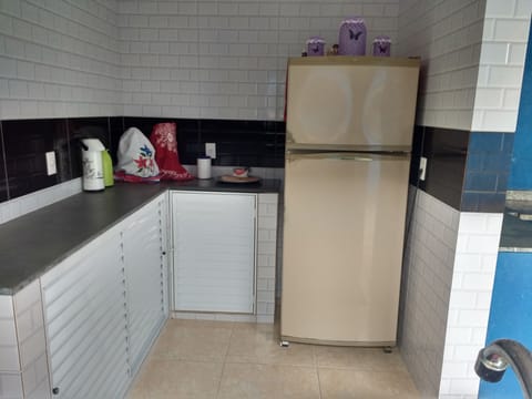 Fridge, stovetop, coffee/tea maker, cookware/dishes/utensils