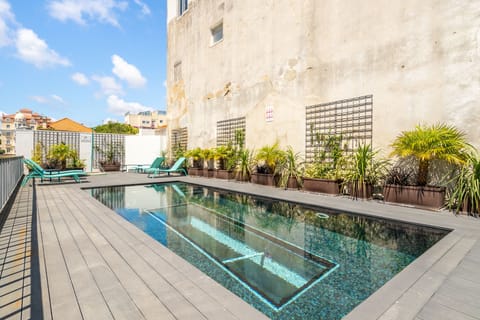 Outdoor pool, sun loungers