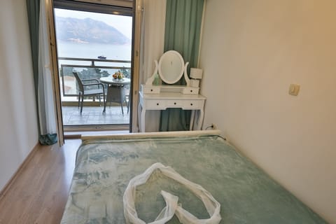 1 bedroom, iron/ironing board, free WiFi