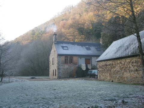 Lovely in the winter too! Outbuilding alongside for wood storage for cosy fire
