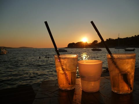 cocktails hvar in the sunset