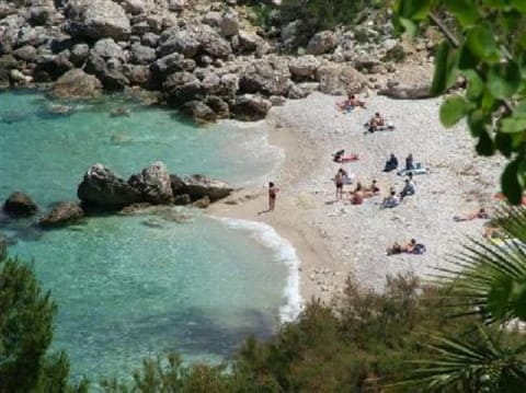 Beach nearby, sun loungers