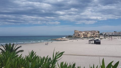 Beach nearby, sun loungers