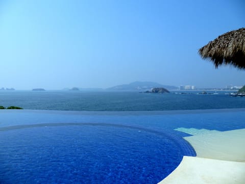 An infinity pool