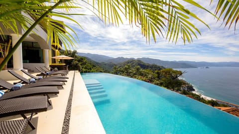 Outdoor pool, an infinity pool