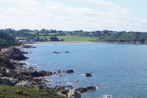 Beach nearby, sun loungers