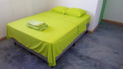 1 bedroom, bed sheets