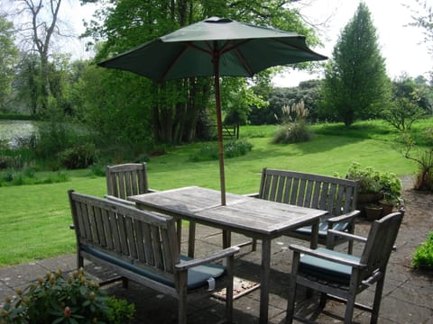 Outdoor dining area - east facing