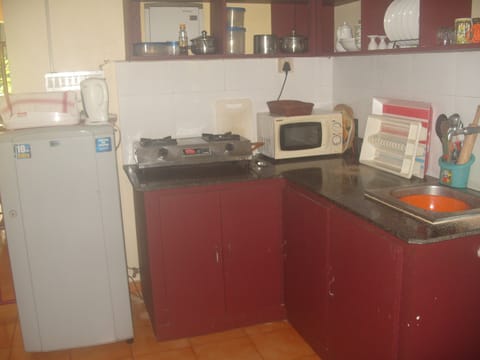 Fridge, microwave, stovetop, electric kettle