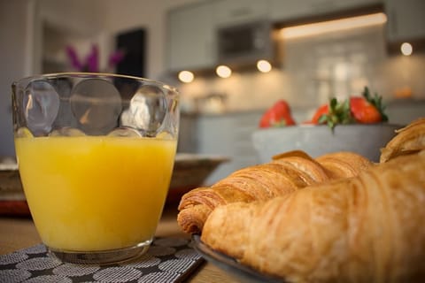 Breakfast packs can be provided at an additional cost. Please ask when booking