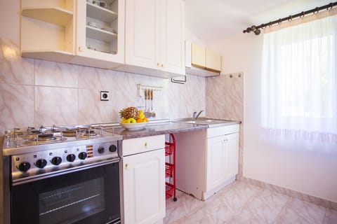 One bedroom apartment Emil Apartment in Pula