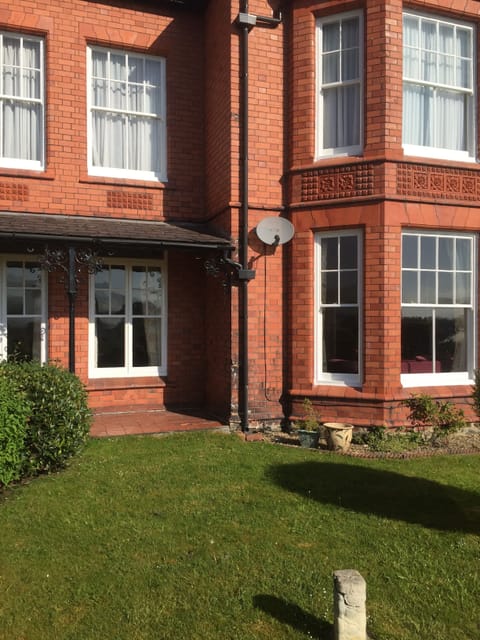 Font of house, Ty sinamon, Bala, North Wales