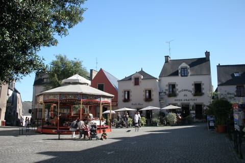 The Square, La Roche Bernard