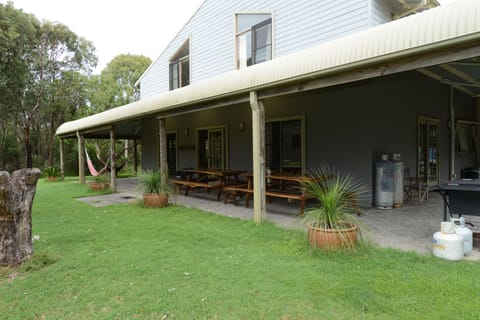 Cockatoo cottage