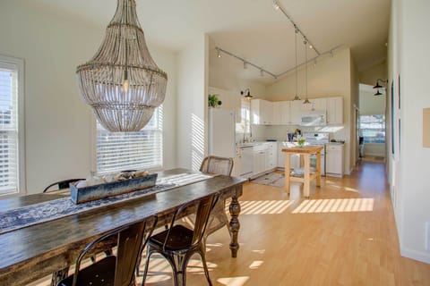 Dining Area | Open Layout