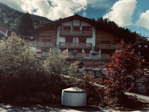 Les Grands Ducs Alpha