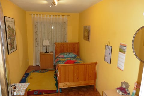 3 bedrooms, iron/ironing board, travel crib, free WiFi