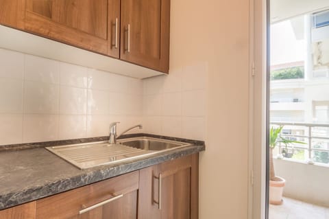 Modern kitchen with everything you need