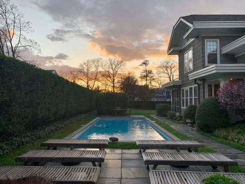 Outdoor pool, a heated pool