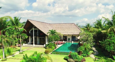 Luxury Beach Villa with Infinity Pool.