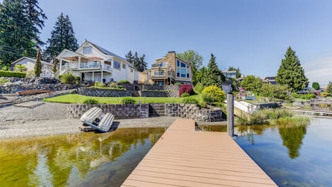 Relax at Silverlake - view from dock back to the house