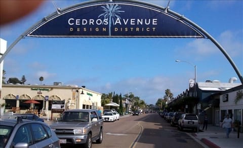 Cedros Design Destrict Shopping & Restaurants