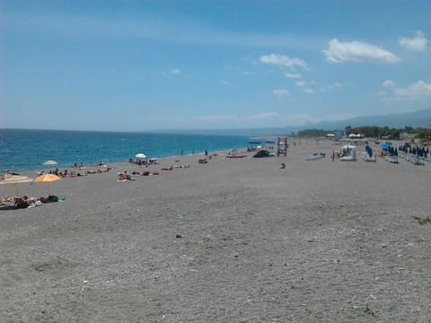 Beach nearby, sun loungers