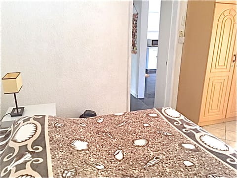 1 bedroom, in-room safe, iron/ironing board, free WiFi