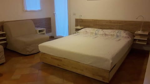 1 bedroom, in-room safe, iron/ironing board, free WiFi