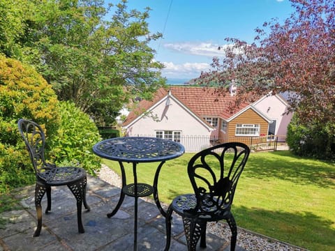 Exmoor Holidays large secure private garden. Beautiful sea views of Porlock Bay