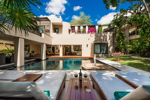 Outdoor pool, an infinity pool