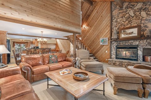 Comfy seating for 8 to 10