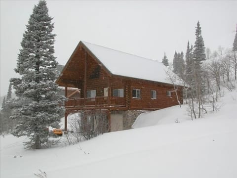 Log Ski Cabin at Powder Mountain