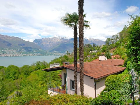 Nature, Hill Station, Mountain, Mountainous Landforms, Property, Vegetation, Mountain Range, Tree, Sky, House