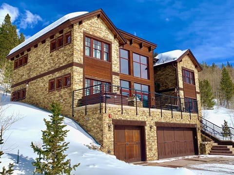 Beautiful mountain modern home west facing with panoramic views of the entire Breckenridge resort and most of the 10 mile range from almost every room