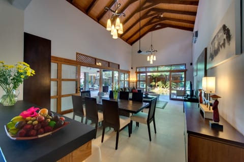 Kinaree Lux 4 Bedroom Villa By The Beach