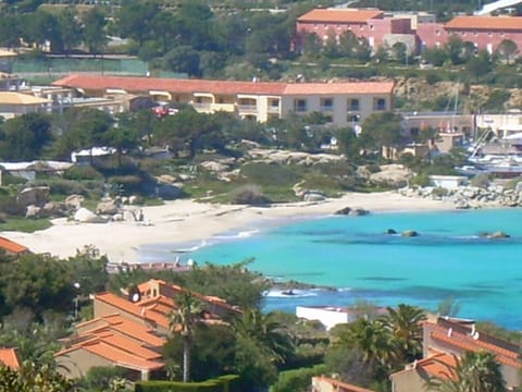 Beach nearby, beach towels