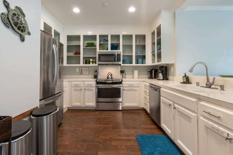 Well equipped kitchen