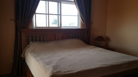 Iron/ironing board, internet, bed sheets, wheelchair access