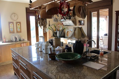 kitchen and middle island