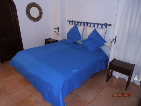 In-room safe, iron/ironing board, free WiFi, bed sheets