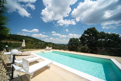 Outdoor pool, an infinity pool