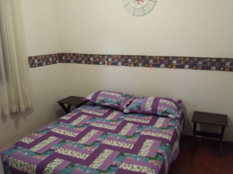 2 bedrooms, iron/ironing board, free WiFi, wheelchair access