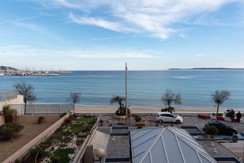 Beach/ocean view