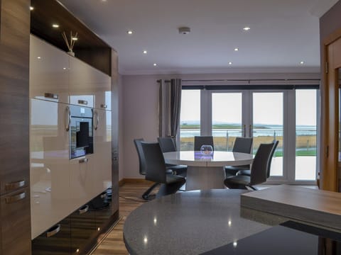 Kitchen with dining area | Skipper’s Retreat, Clachan Sands, Isle of North Uist