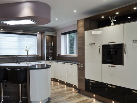 Well equipped modern kitchen | Skipper’s Retreat, Clachan Sands, Isle of North Uist