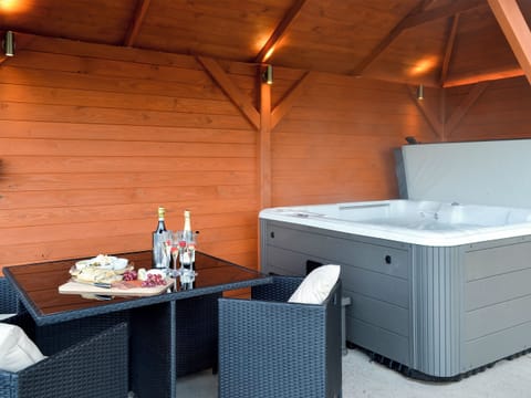 Private hot tub and barbecue area | Hillview, Gateside, near Beith