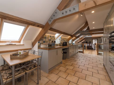 Kitchen area | Y Beudy, Pwllglas, near Ruthin