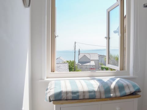 Charming window seat with wonderful sea view | Bryn Awel, Moelfre, near Benllech